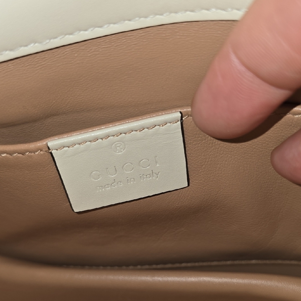 Gucci Cream Clutch with Crystal Bee Embellishment - Picture 12 of 16